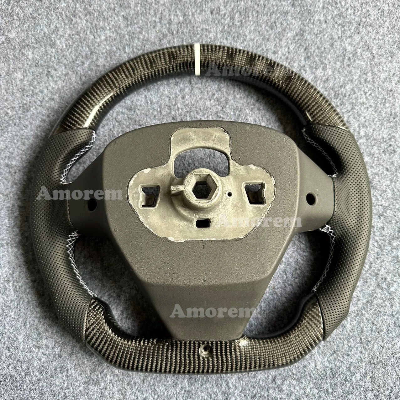 For Ford Fiesta MK7 MK7.5 ST180 Customised Carbon Fiber Steering Wheel 2009 2010 2011 2012 2013 2014 2015 2016 2017