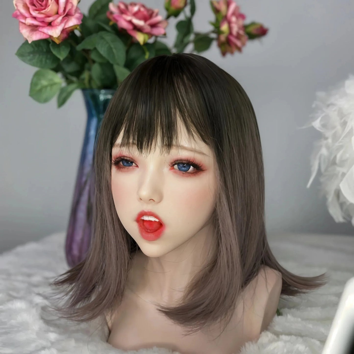 Professional TPE head mold, ideal for beauty training, hair styling and display, with ultra-realistic touch and detailed facial