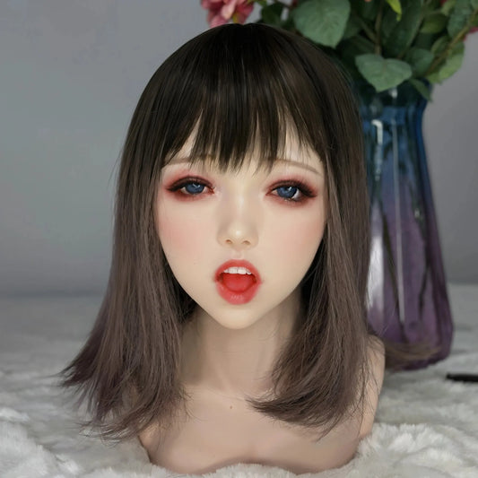 Professional TPE head mold, ideal for beauty training, hair styling and display, with ultra-realistic touch and detailed facial
