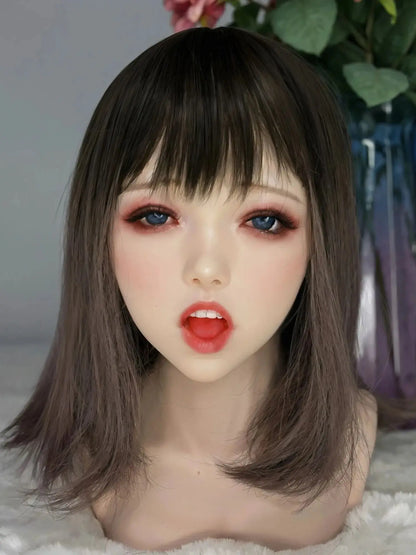 Professional TPE head mold, ideal for beauty training, hair styling and display, with ultra-realistic touch and detailed facial