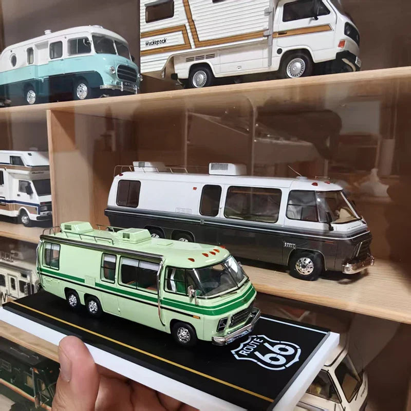 MK Miniatures 1:64 GMC Motorhome HEC Caravan Limited Edition Beijing Exhibition Exclusive Resin Model Long Body RV Collectible