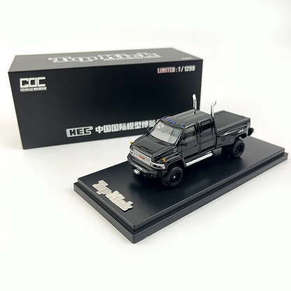 GOC 1:64 GMC Top Kick C4500 - 2025 Beijing Model Exhibition Limited Edition, Iron-Base Alloy Pickup Model, American Giant Truck
