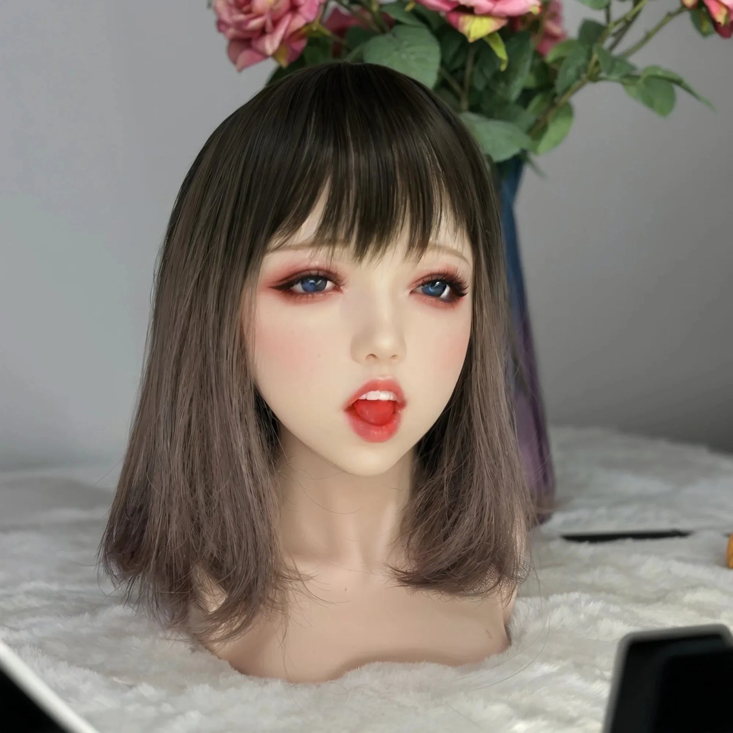 Professional TPE head mold, ideal for beauty training, hair styling and display, with ultra-realistic touch and detailed facial