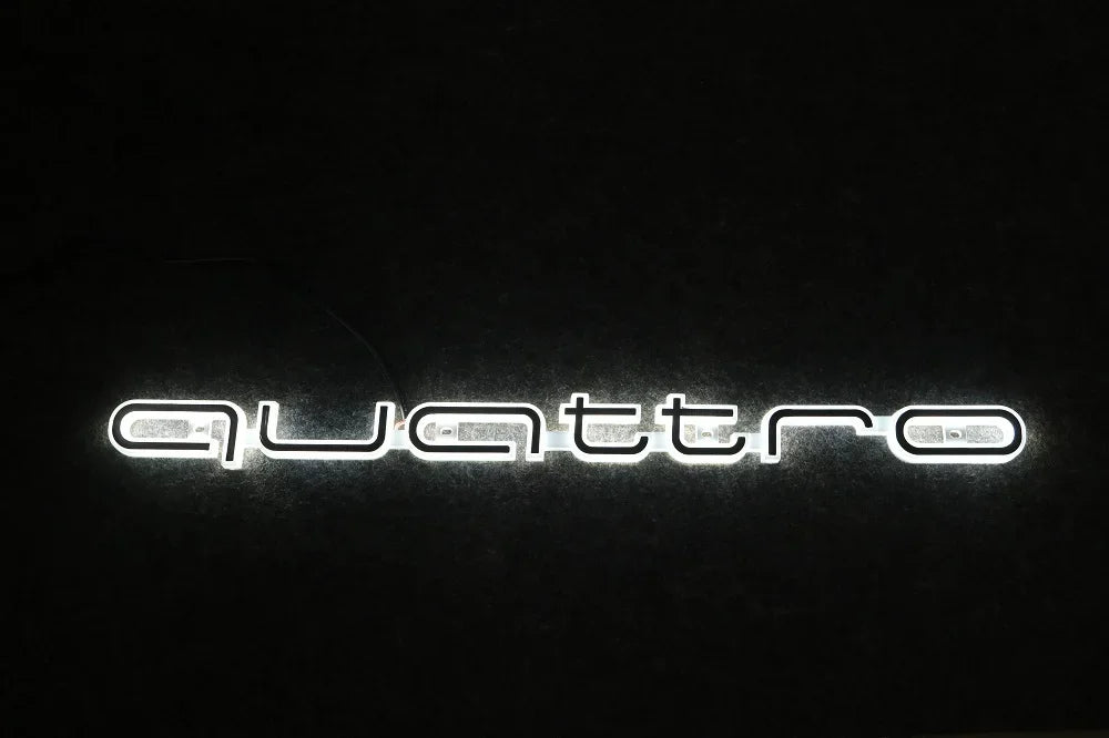 1X Car LED Front Grille Logo Lamp Quattro Logo Light for Audi Quattro A3 A4 A5 A6 A6L A7 A8 Q3 Q5 Q7 S3 S4 S5 RS3 RS4 RS6 Badge